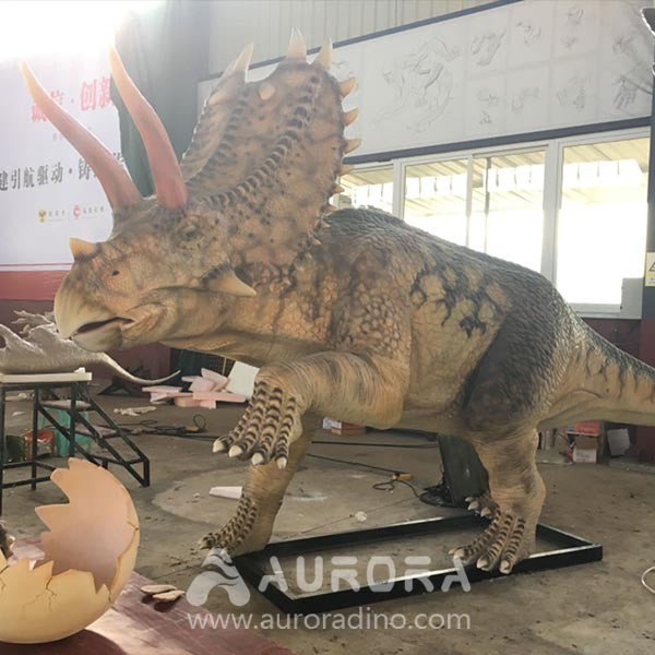 Animatronic  Pentaceratops With Five Horns Dinosaur