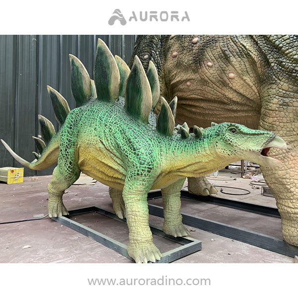 Moving Dinosaur Sculpture in Canada Dino Park