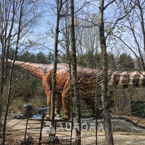 The Largest Titanosaurus Dinosaur Animatronic Model