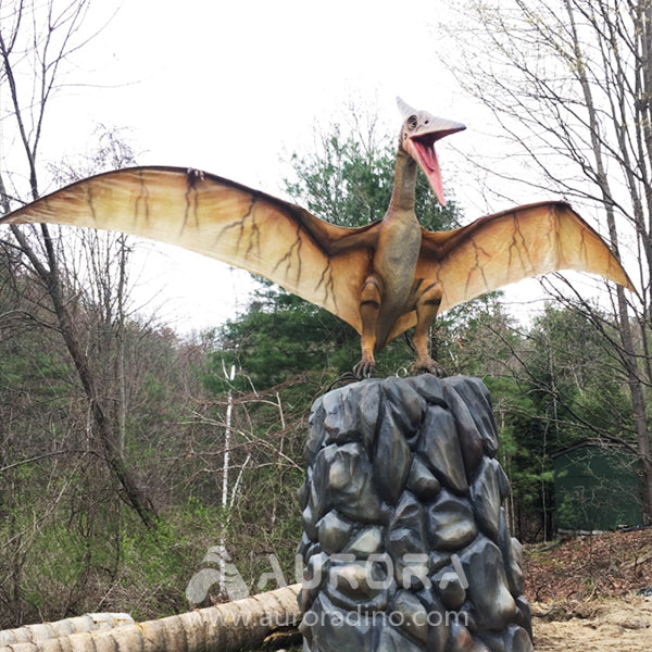 Standing On Stump Animatronic Pteranodon Dinosaur With Big Wings