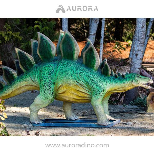 Moving Dinosaur Sculpture in Canada Dino Park