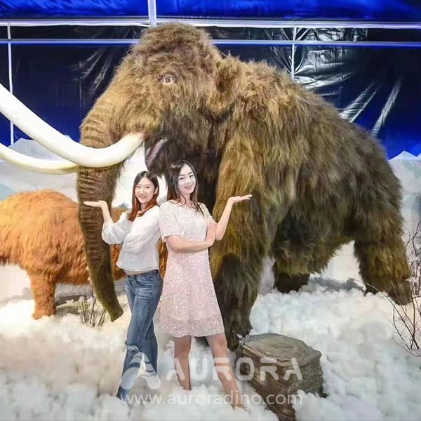 Animatronic Mammoth Prehistoric Animal Exhibition
