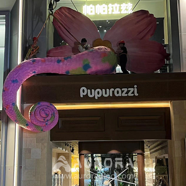 Colorful Lizard Animal Props For Shop Windows Design